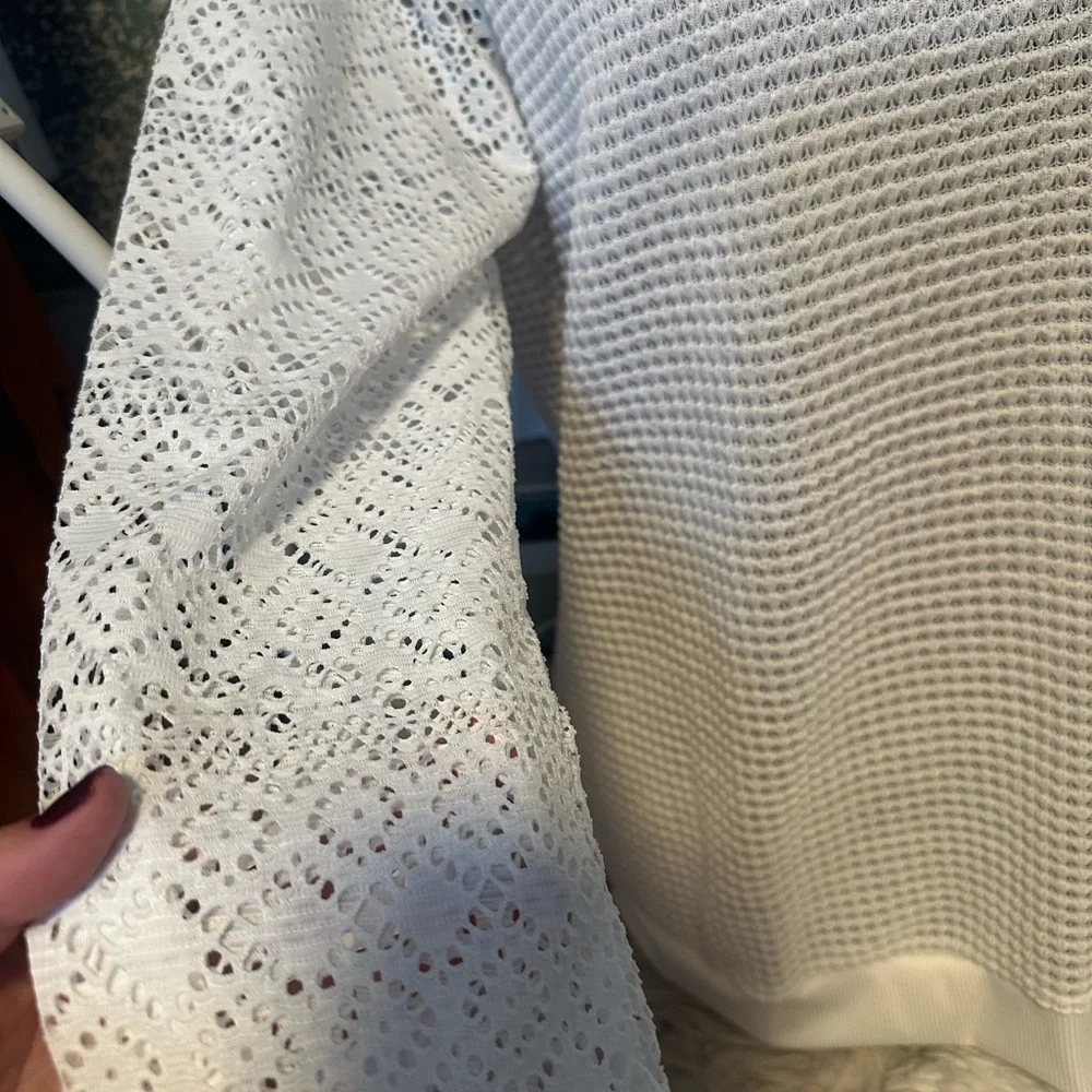 ⭐️ 3/$20.00 SHEIN White Lace Knit Top